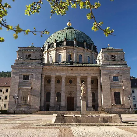 Klosterhof 3*